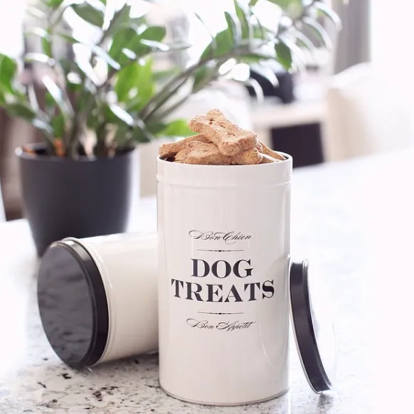 Bon Chien Dog Biscuit Tin