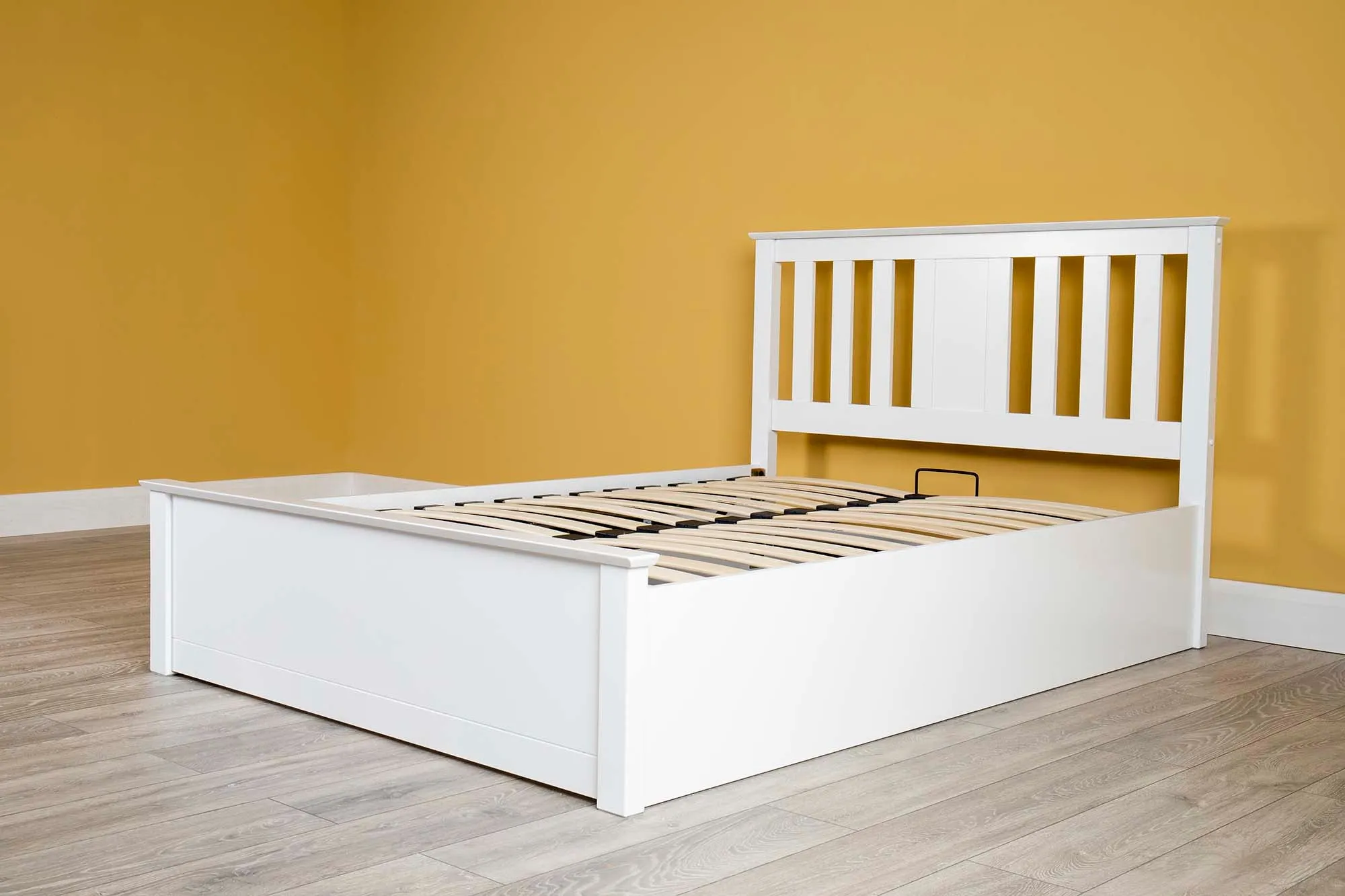 Chester Bright White Ottoman Storage Bed Frame - 4ft6 Double