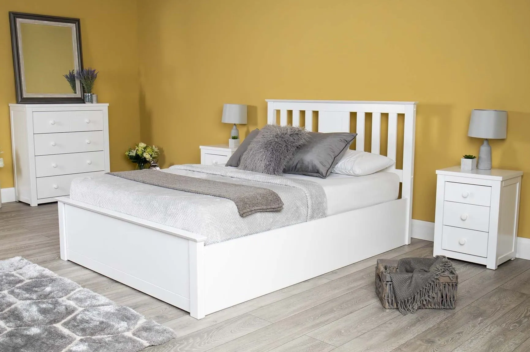 Chester Bright White Ottoman Storage Bed Frame - 4ft6 Double