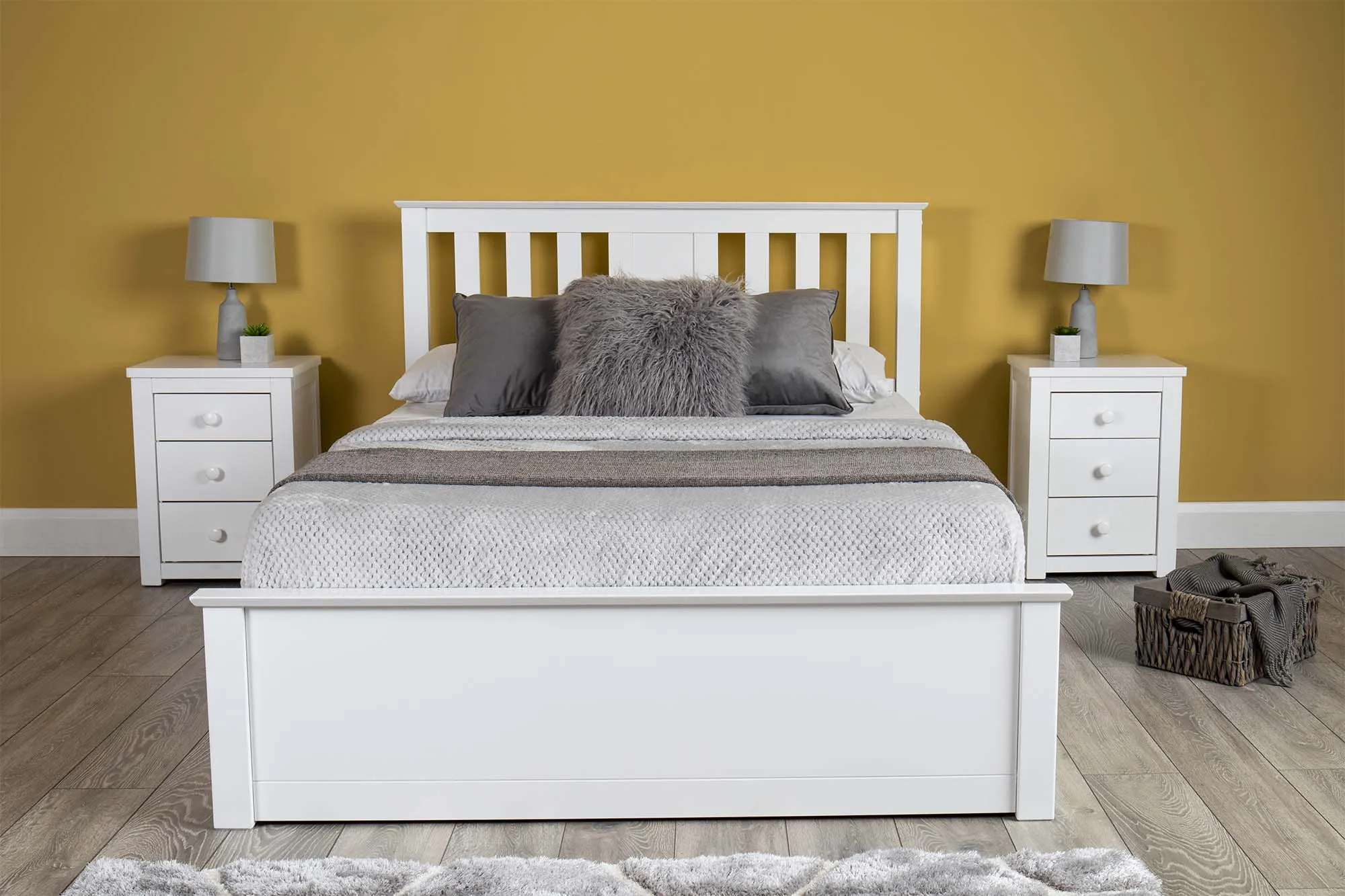 Chester Bright White Ottoman Storage Bed Frame - 4ft6 Double