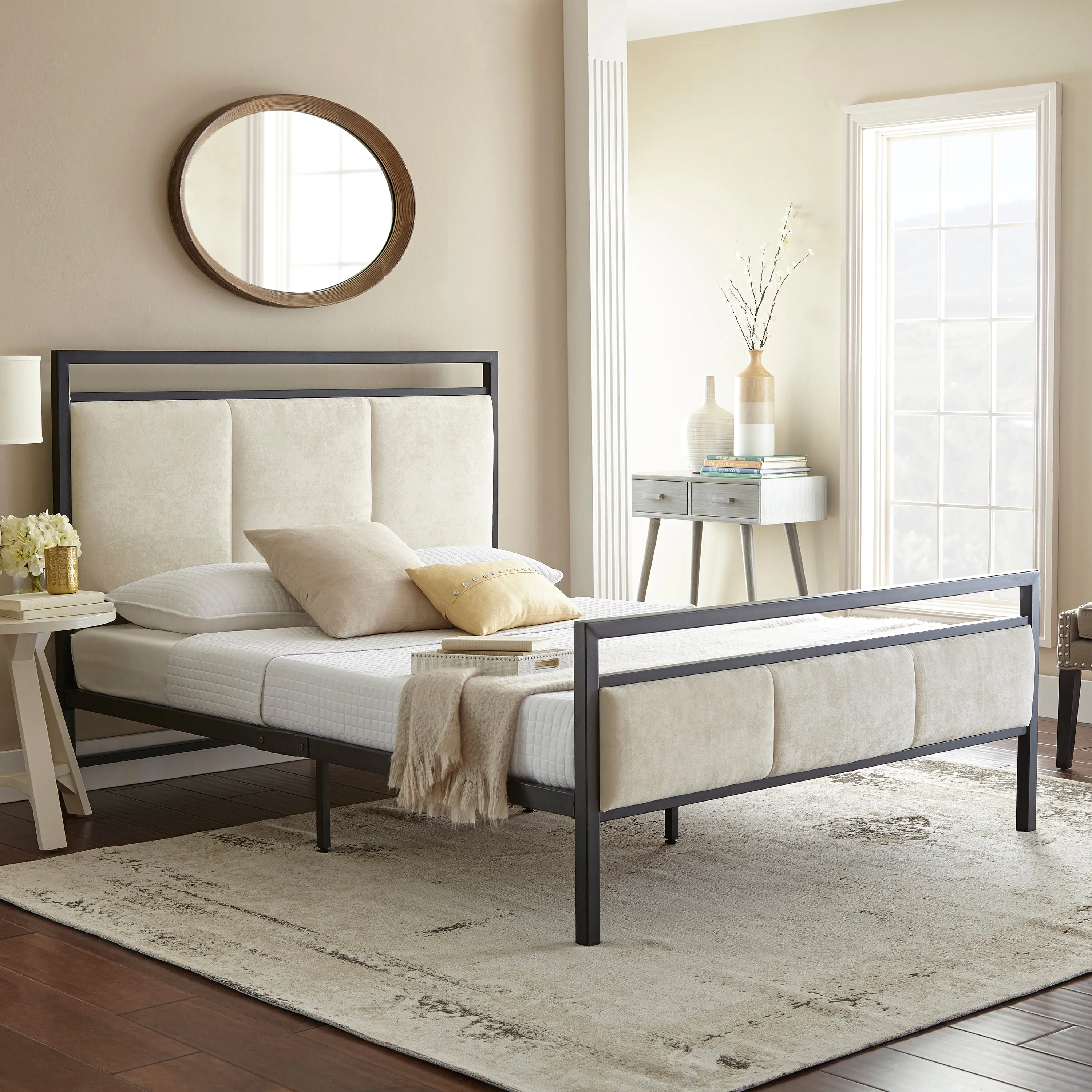 Isadora Metal Platform Bed