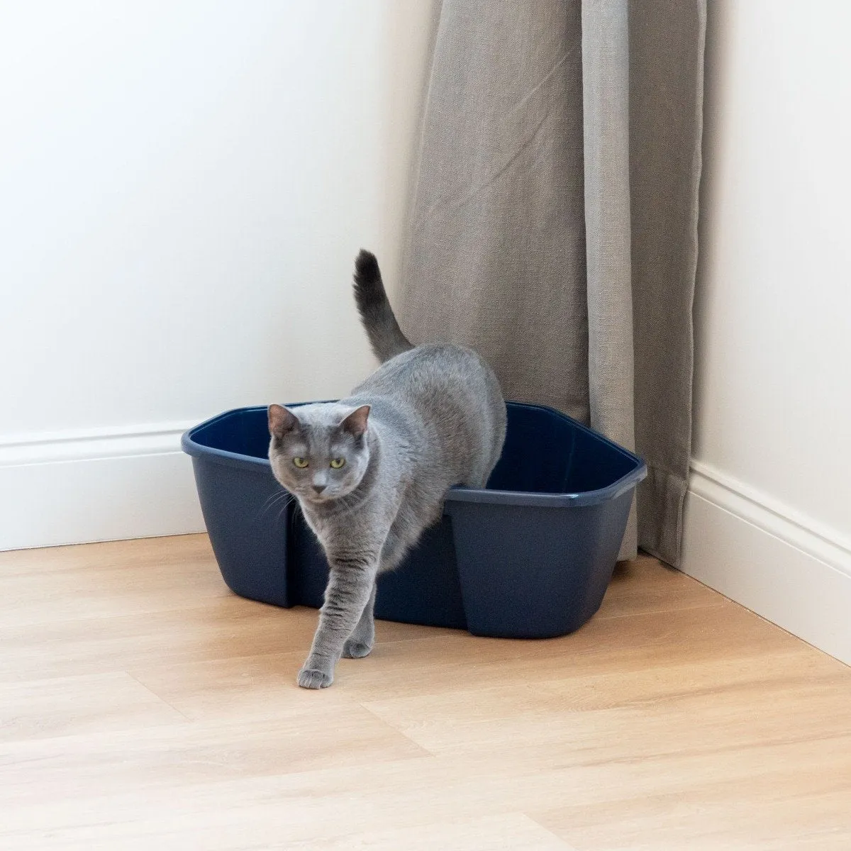 Open-Top Cat Litter Pan - Large Corner